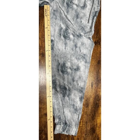 Pam & Gela Jumpsuit Womens Medium Silk Tie Dye Drawstring Pockets Zip Romper - Picture 13 of 13